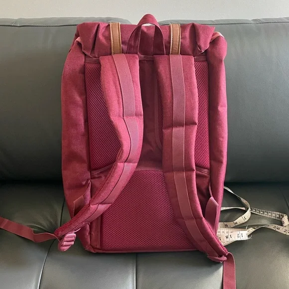 Herschel Backpack - Picture 3 of 4